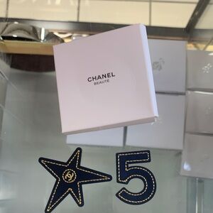 Chanel Beaute White Box with 2 stick on appliqués.    You could do so much!